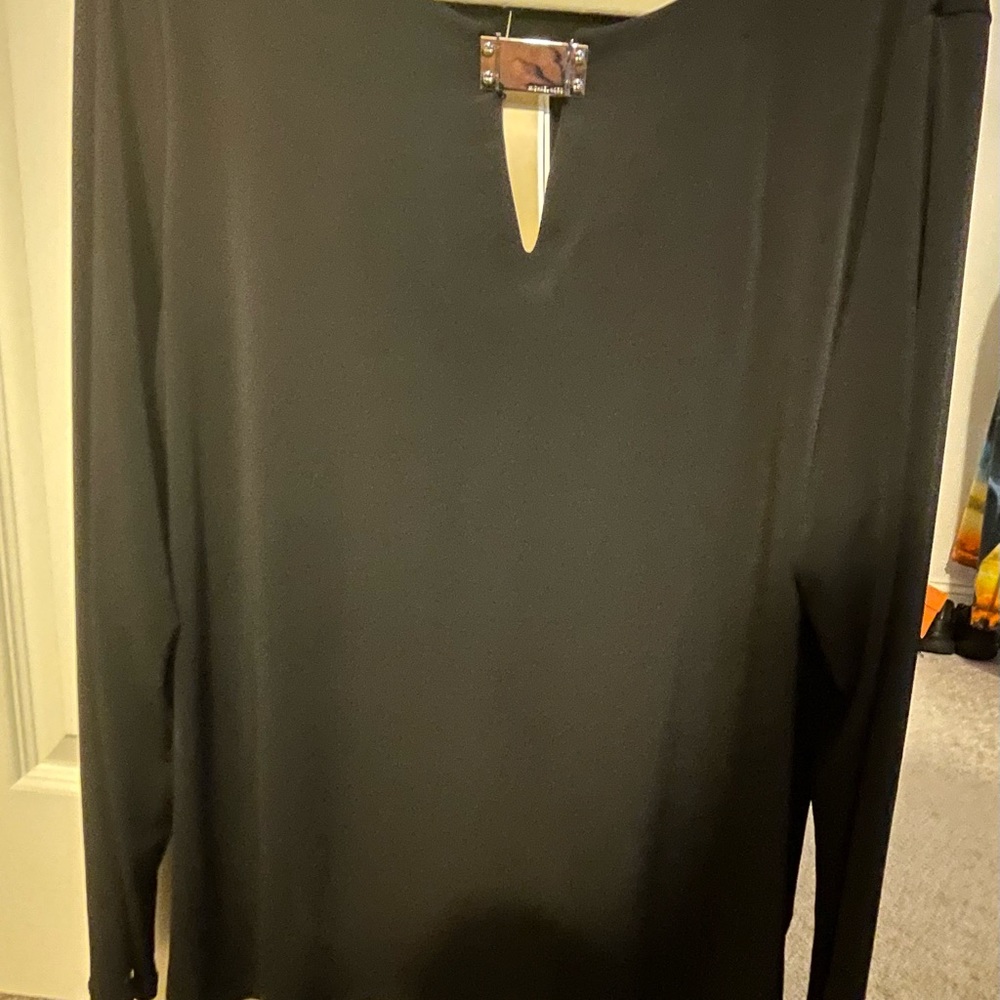 Michael Kors Top with Silver embellishment. NWT!! Never worn! Size 2x